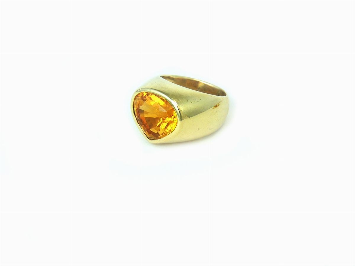 Anello in Oro Giallo con Quarzo Citrino