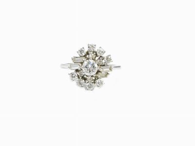 Anello in Oro Bianco con Diamanti