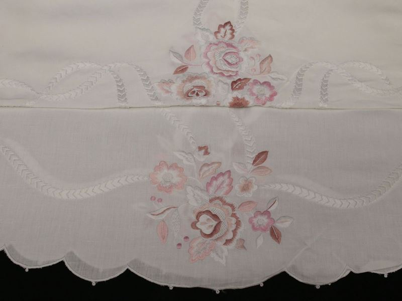 Tovaglia Rotonda in Puro Lino Bianco, Artigianato Fiorentino