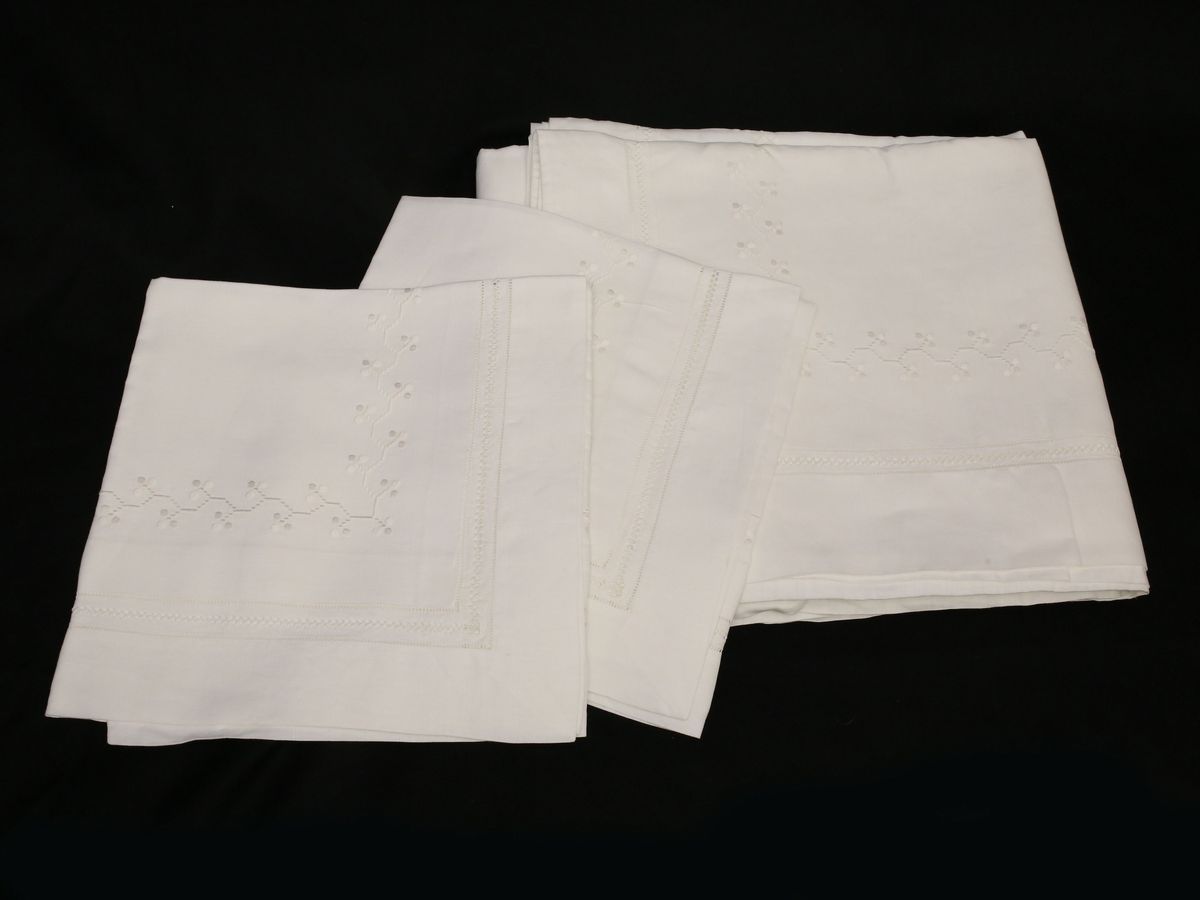 Parure per Letto Matrimoniale in Puro Lino Bianco, Artigianato Fiorentino