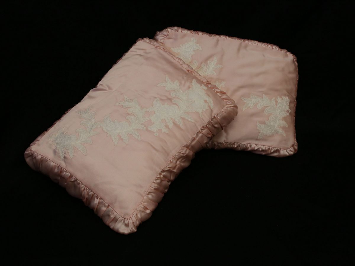 Coppia di Cuscini in Pura Seta Rosa
