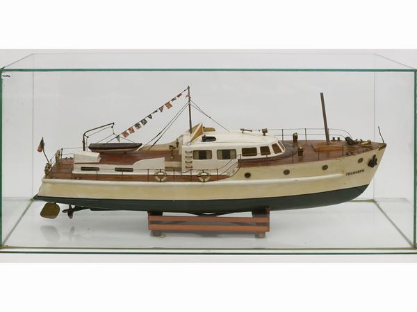 Motorboat model
