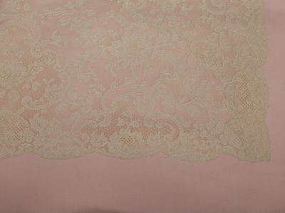 Completo Matrimoniale in Pura Seta Rosa e Pizzo, Artigianato Fiorentino