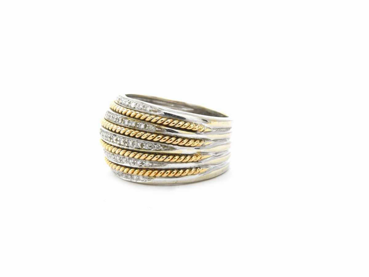 Anello a Fascia in Oro Giallo e Bianco con Diamanti