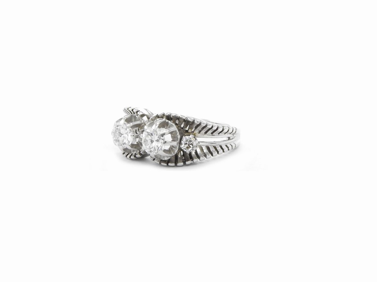 Anello in Oro Bianco con Diamanti