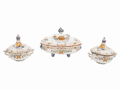 Lotto di Oggetti in Maiolica