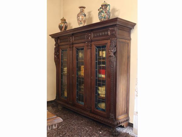 A walnut rinascimental style library  (early 20th century)  - Auction Furniture and paintings from florentine apartment - Maison Bibelot - Casa d'Aste Firenze - Milano