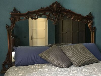 Grande Specchiera in Legno Intagliato