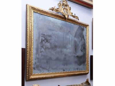 Specchiera Coon Cornice in Legno Intagliato e Dorato