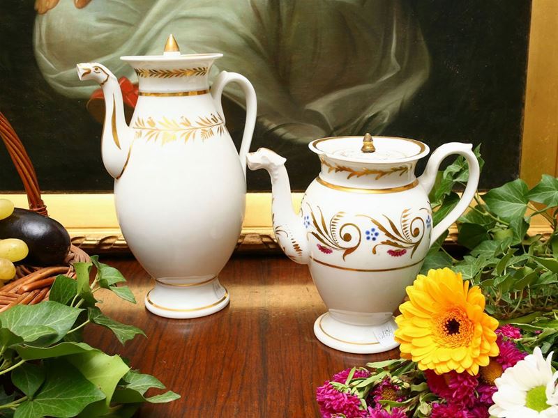Due Caffettiere in Porcellana
