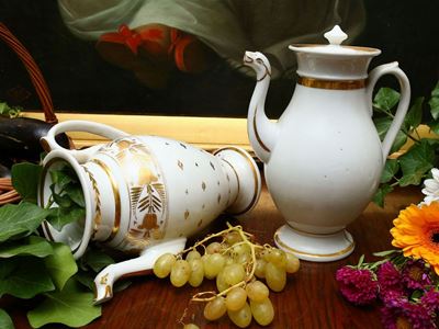 Due Caffettiere in Porcellana