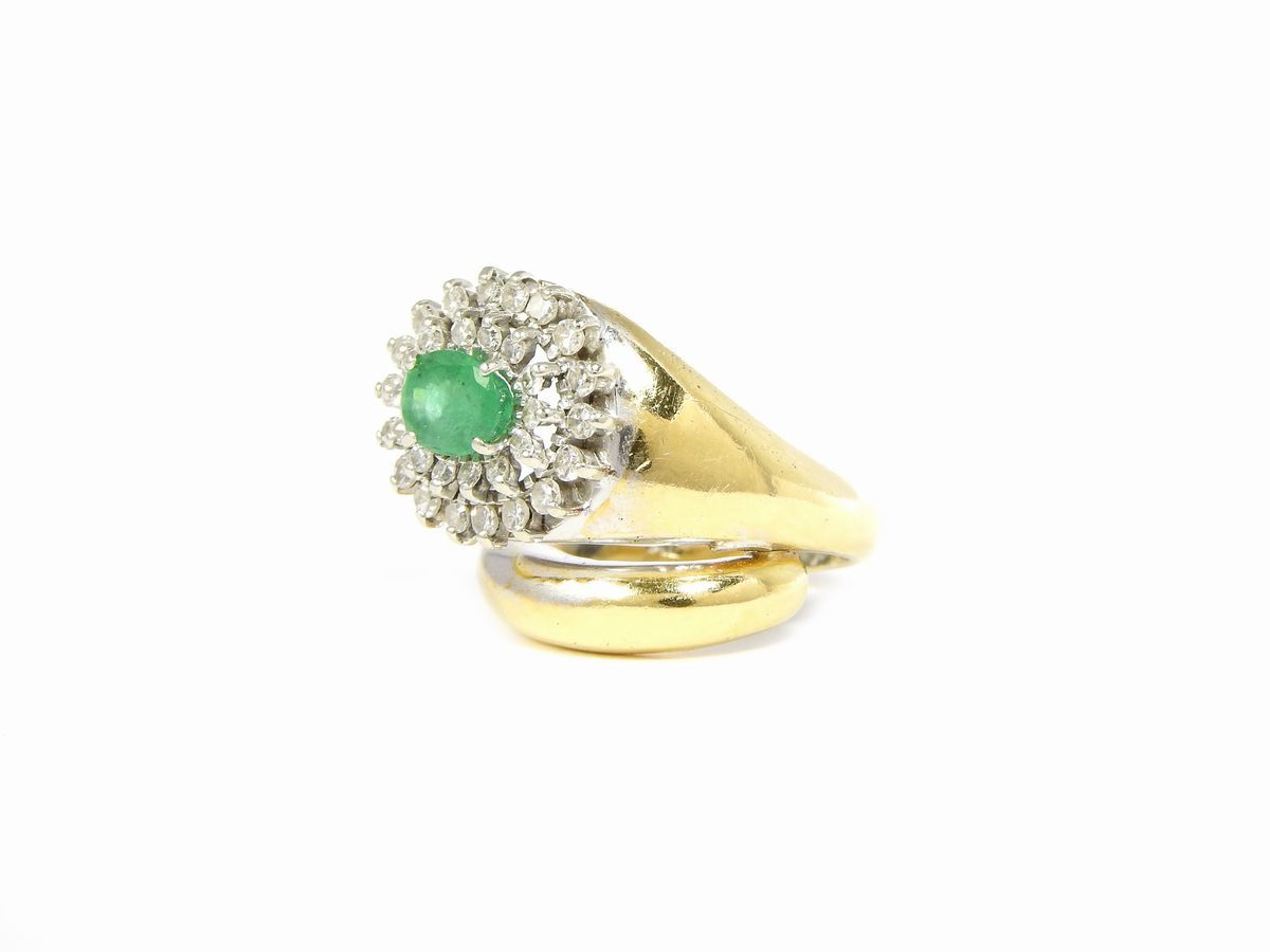 Anello Animalier in Oro Giallo con Diamanti e Smeraldo