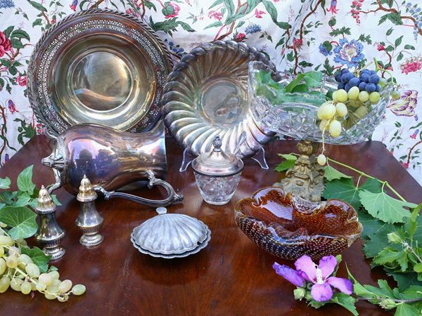 Lot of silver metal table accessories  - Auction Tuscan style: curiosities from a country residence - Maison Bibelot - Casa d'Aste Firenze - Milano