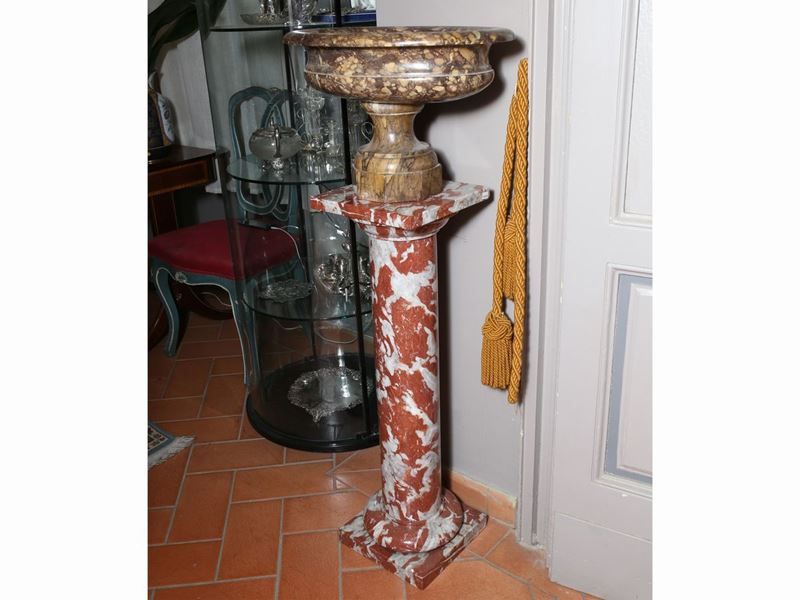 Colonna Porta Sculture in Marmo Rosso