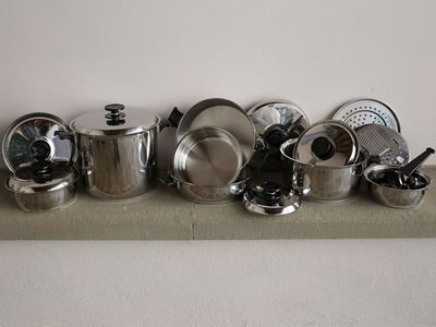 Batteria da Cucina in Acciaio Inox, Inusata
