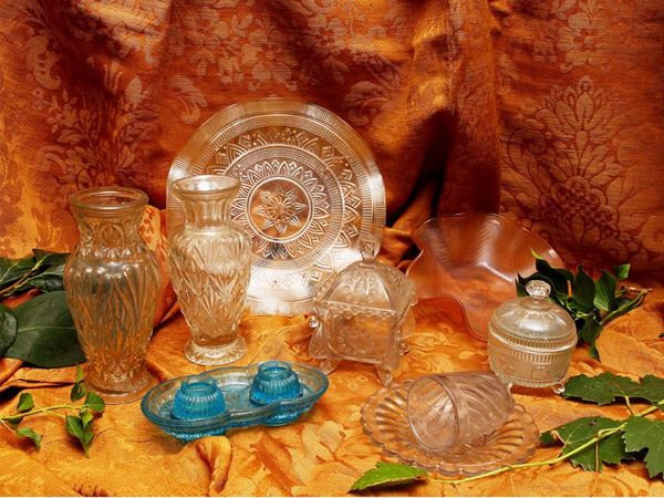 Lot of pressed glass items  - Auction Tuscan style: curiosities from a country residence - Maison Bibelot - Casa d'Aste Firenze - Milano