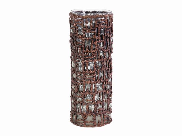 A glass and copper cylindric vase  - Auction Furniture, Paintings and Curiosities from Private Collections - Maison Bibelot - Casa d'Aste Firenze - Milano