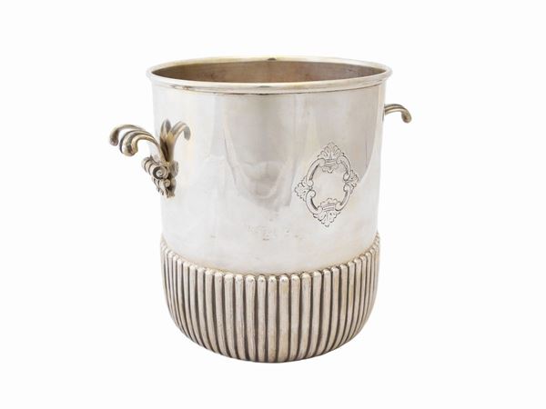 A Bernasconi silver glacette  (Milan, second half of 20th century)  - Auction The florentine house of a milanese collector: important glasses, objects of art and contemporary art - Maison Bibelot - Casa d'Aste Firenze - Milano