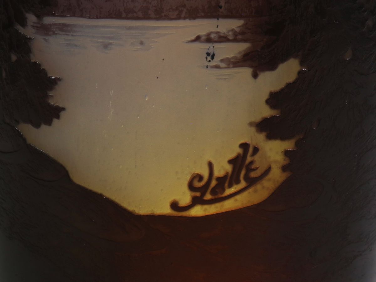 Vaso E.gallé con Decoro a Cammeo