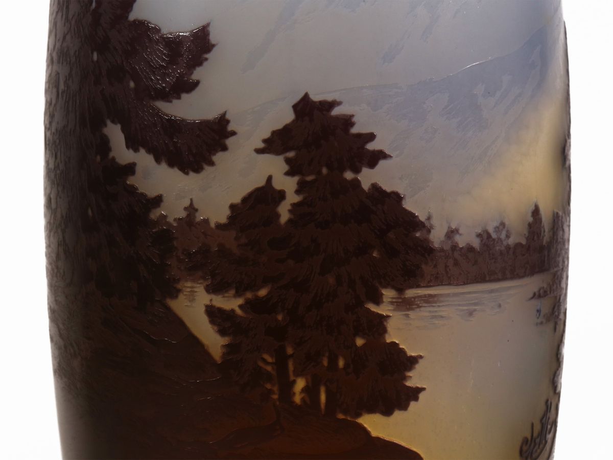 Vaso E.gallé con Decoro a Cammeo