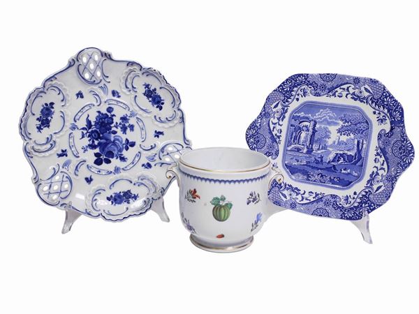 A Richard Ginori porcelain and Spode pottery items lot