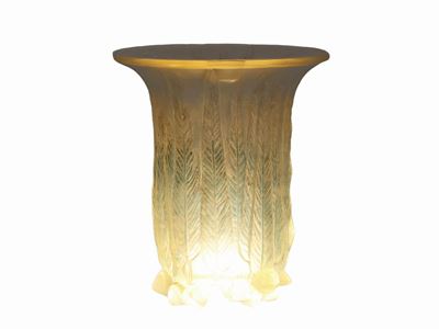 Vaso Lalique "eucalyptus" Soffiato Entro Stampo