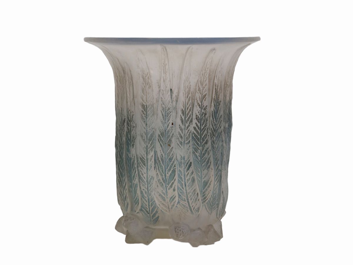 Vaso Lalique "eucalyptus" Soffiato Entro Stampo