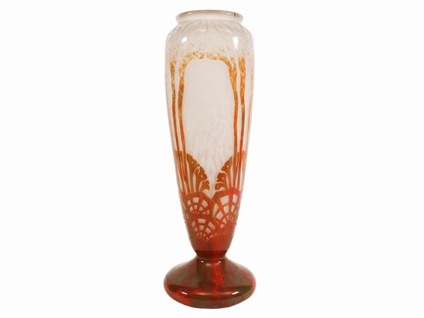 A Le Verre Français white glass vase overlaid with mottledred and green, pattern acid-etched