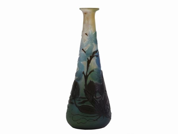An E. Gallé cameo glass vase with light blue flowers. Signed Gallé