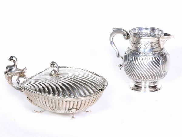 A silver items lot