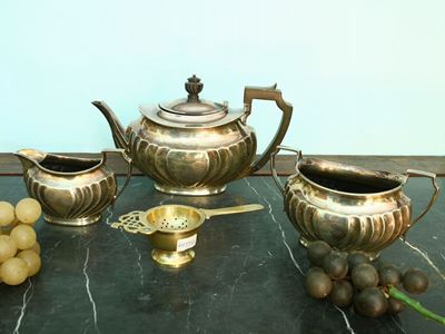Servizio da Tè in Metallo Argentato