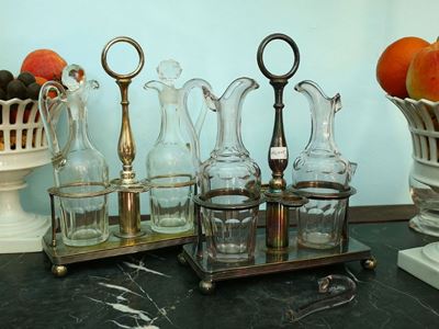 Coppia di Oliere in Metallo Argentato