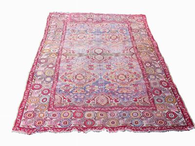 Due Tappeti di Vecchia Manifattura, Kilim e Caucasico