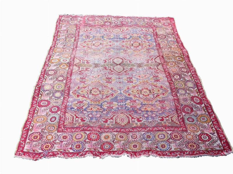 Due Tappeti di Vecchia Manifattura, Kilim e Caucasico