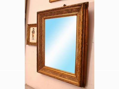 Cornice in Legno e Pastiglia Dorata