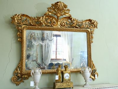 Caminiera con Cornice in Legno Intagliato e Dorato
