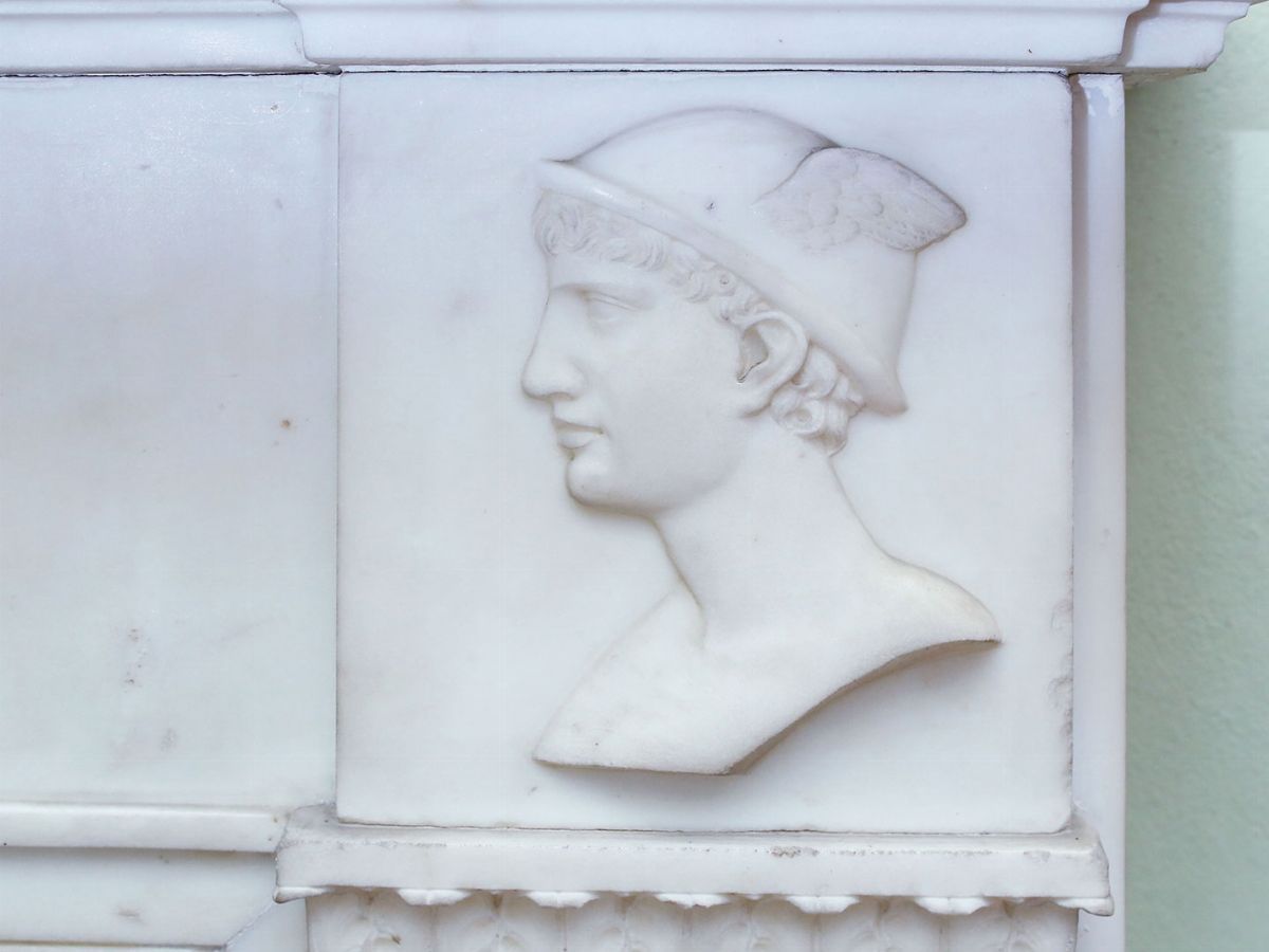 Stefano Ricci Attribuito - Importante Camino Neoclassico in Marmo Bianco di Carrara, 1820 Circa