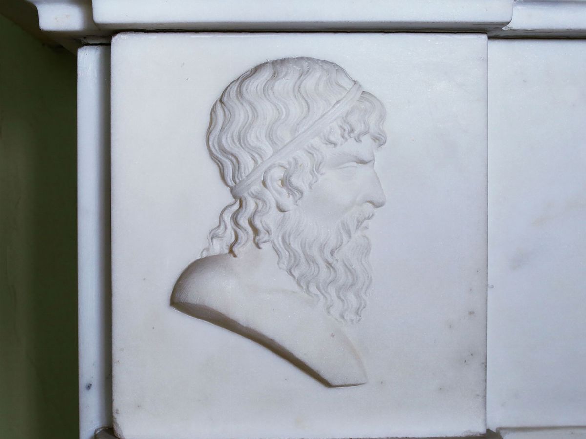 Stefano Ricci Attribuito - Importante Camino Neoclassico in Marmo Bianco di Carrara, 1820 Circa