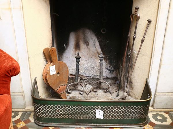 Lot of fireplace accessories