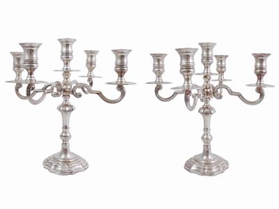 Coppia di Candelabri in Metallo Argentato Royal Family