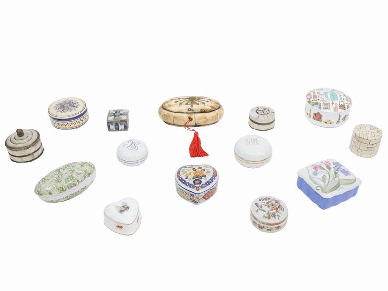 Lotto di Piccole Scatole