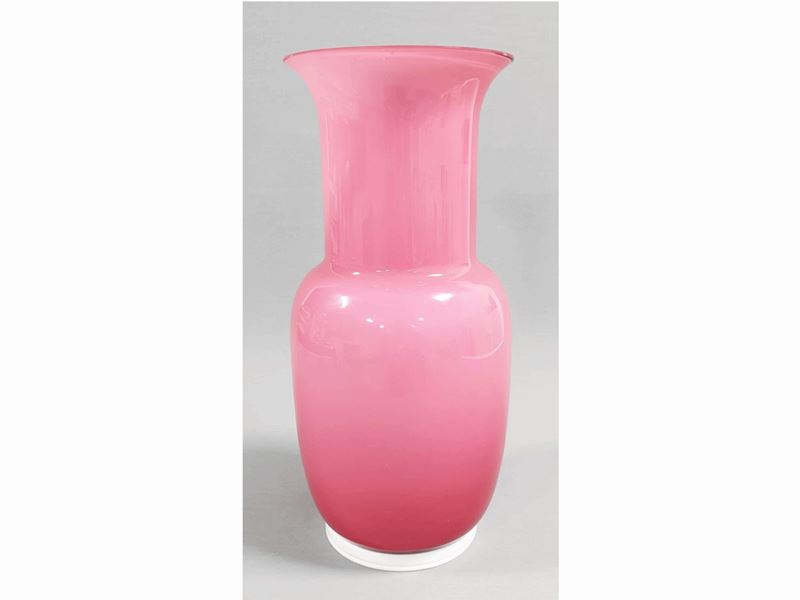 Vaso Venini in Vetro Rosa Incamiciato Lattimo