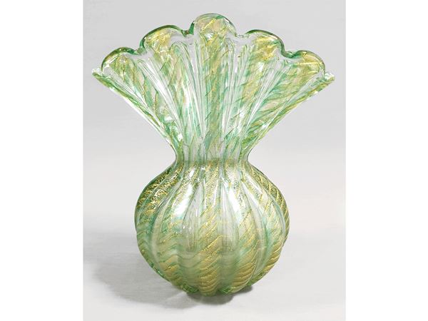 Vaso in vetro verde cordonato in oro, Barovier & Toso attribuito