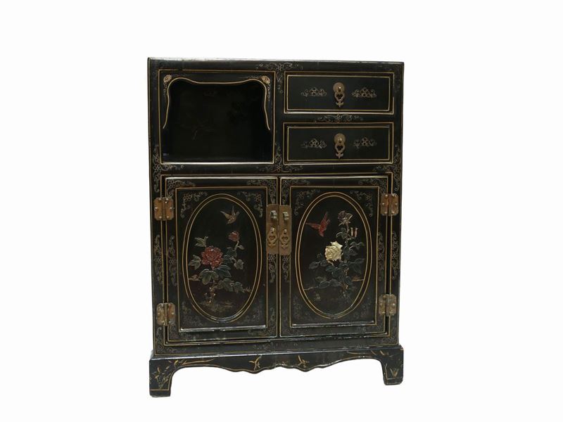 Piccola Credenza in Lacca Nera