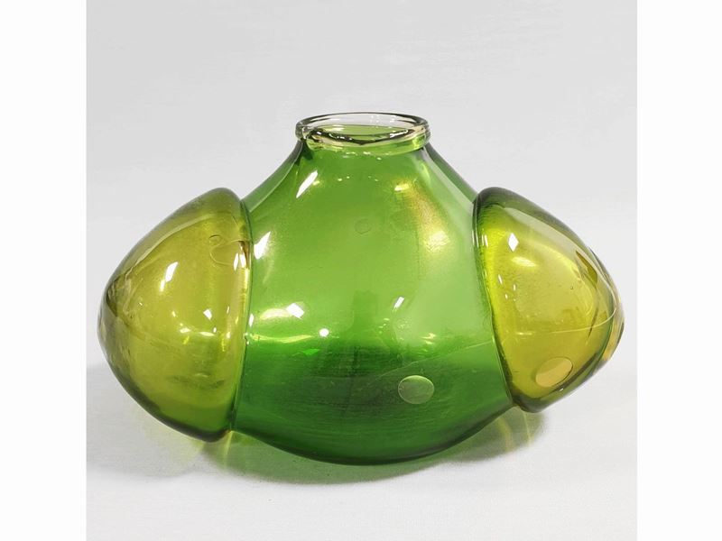 Vaso in Vetro Verde, Salviati Attribuito