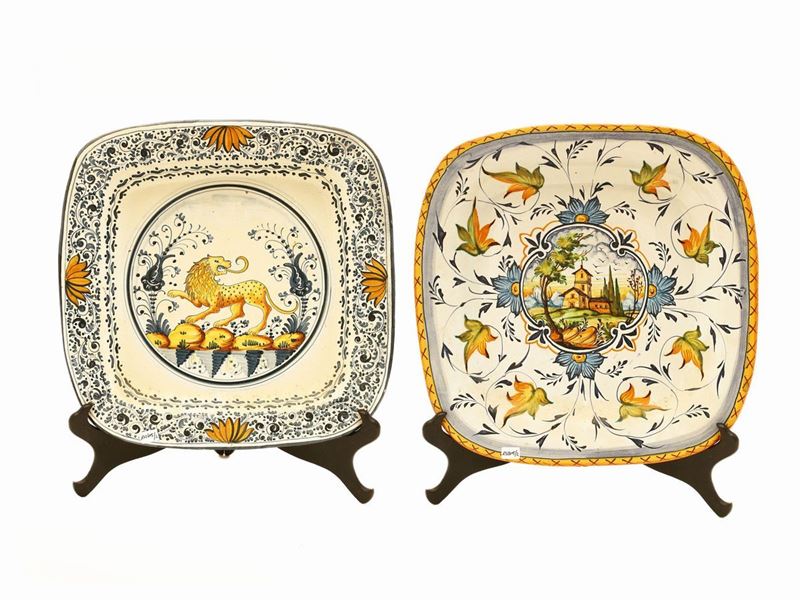 Due Piatti da Parata in Terracotta Smaltata