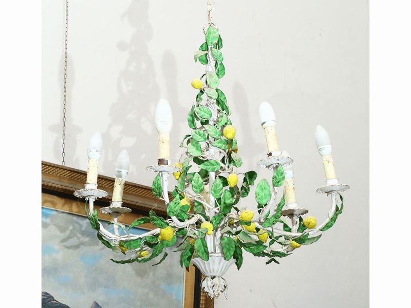 Lampadario in Ferro Battuto