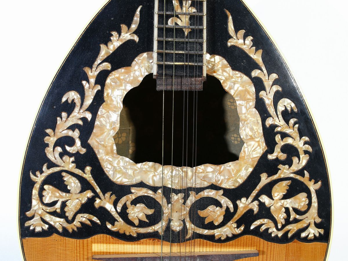 Mandola