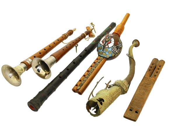 Lotto di strumenti musicali  tribali a fiato  - Asta Curiosità siciliane e strumenti musicali da Casa D'Agata - Maison Bibelot - Casa d'Aste Firenze - Milano