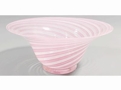 Coppa in Vetro, Salviati Attribuito